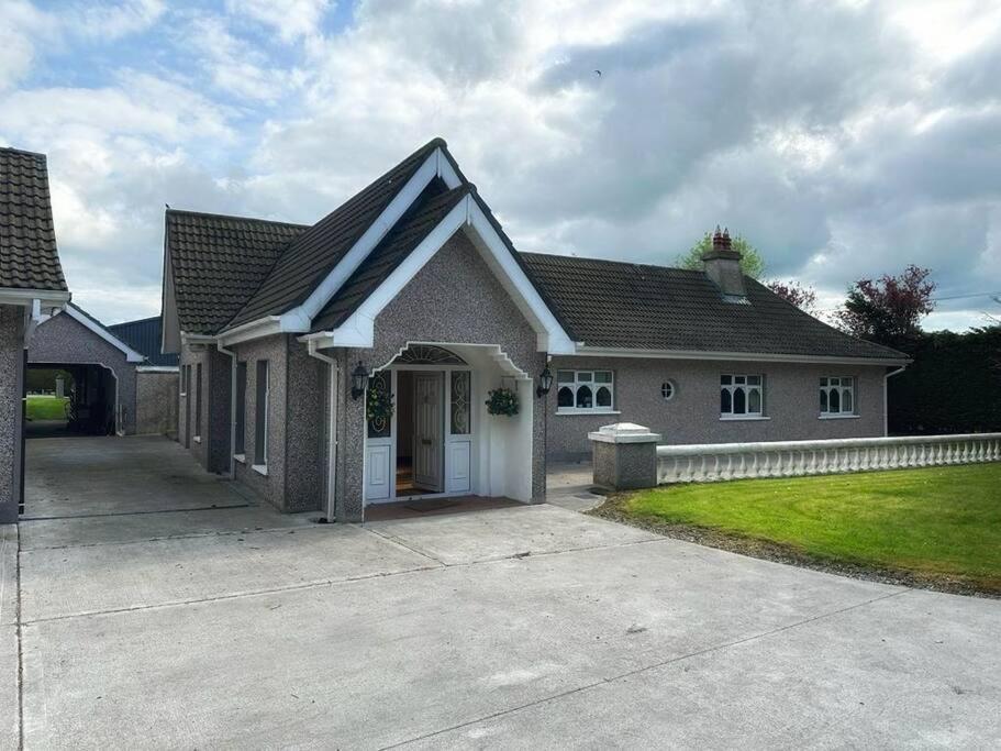 Entire Home At Ballysax House Newpark Exteriér fotografie